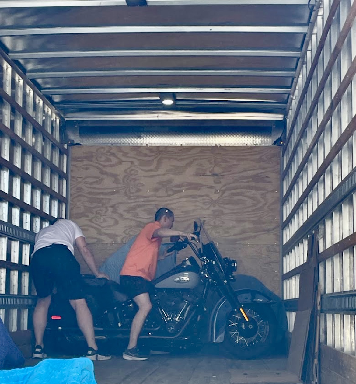 Moving Service 5
